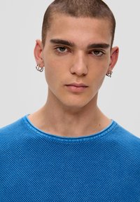 QS MIT MUSTERSTRUKTUR - Strickpullover - royalblau