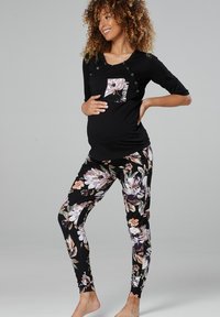 Chelsea Clark - Pijamale - black multi coloured Imagine miniatură 1