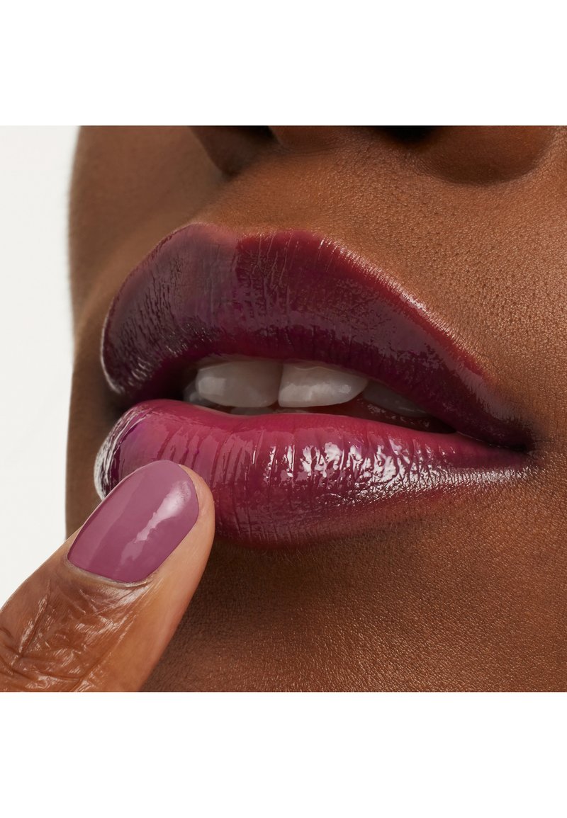 lipo b vs lipo c MAC Cosmetics Mac Glow Play Lip Balm Candid
