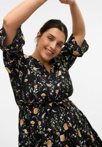 Vero Moda Curve Vardagsklänning - black