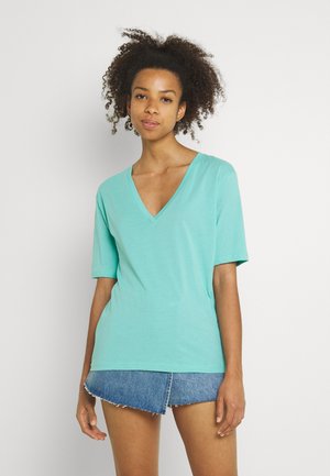 LAST V NECK - Jednoduché triko - turqoise green
