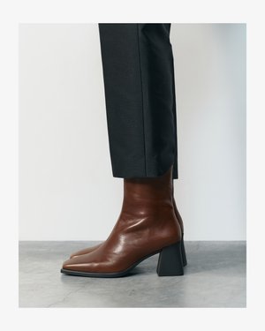 Vagabond, HEDDA - Bottines à talons hauts - chestnut