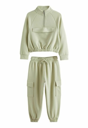 SET REGULAR FIT - Reisitaskuhousut - lime green