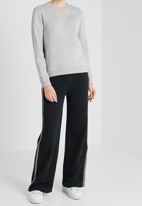 Tommy Hilfiger Sweater - light grey