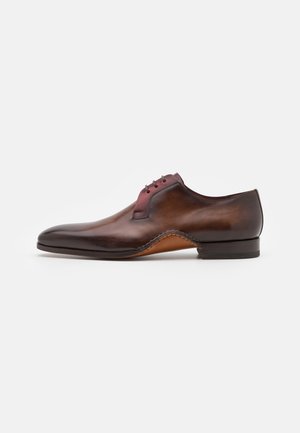 ARTESANO VISTAS WIND - Derbies - cognac