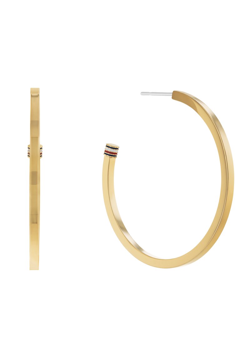 Guldmetalløreringe med en glat, flad overflade og en tynd profil, prydet med en farverig stribet accent nær låsen.