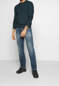 Brave Soul Stickad tröja - dark blue