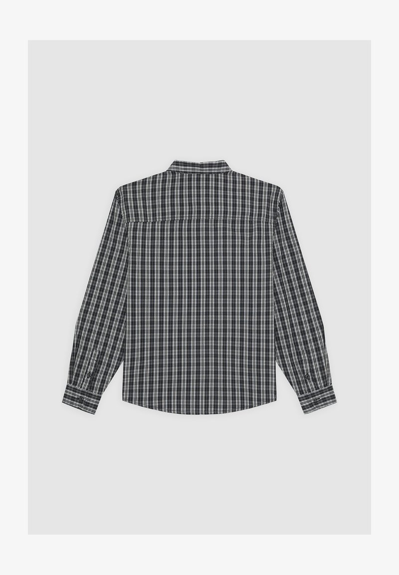 Camicia a maniche lunghe a quadri in blu navy, bianco e grigio chiaro. Presenta polsini con bottoni, colletto classico e orlo dritto. Tessuto in misto cotone.