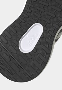 adidas Performance FORTARUN 2.0 CLOUDFOAM LACE - Zapatillas running asfalto - core black   silver metallic   better scarlet