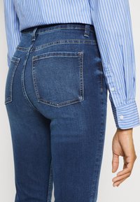 Marks & Spencer Jeans slim fit - med blue denim