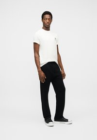 KARL LAGERFELD CREW NECK - Μπλουζάκι με στάμπα - champagne