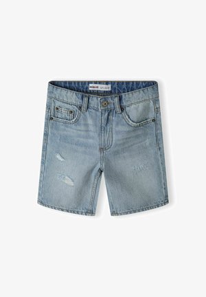 Lichtblauwe denim shorts met een zachte textuur, voorzien van een versleten ontwerp, vijf zakken en een knoopsluiting. Etiket zichtbaar aan de binnenkant van de tailleband.