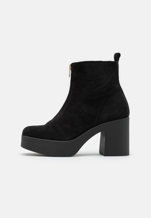 High Heel Stiefelette - black