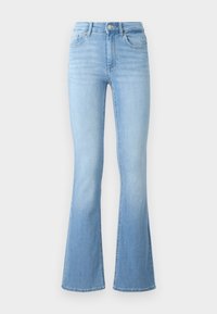 Jeans acampanados de color azul claro fabricados en denim. Tienen una cintura alta, cinco bolsillos y herrajes de botón en latón. Textura suave con un desvanecimiento sutil.