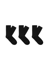 Sorte bomuldsokker, tre par, midt-til-læg længde, ribbet tekstur øverst, glat krop, afrundet tå, ingen synlige mønstre eller accenter.