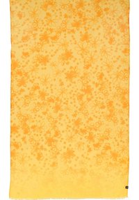 Gul tørklæde med blomstermønster, der har varierende nuancer af gul og orange. Letvægtsstof med frynset kanter og glat tekstur.