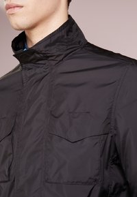 Michael Kors Tunn jacka - black