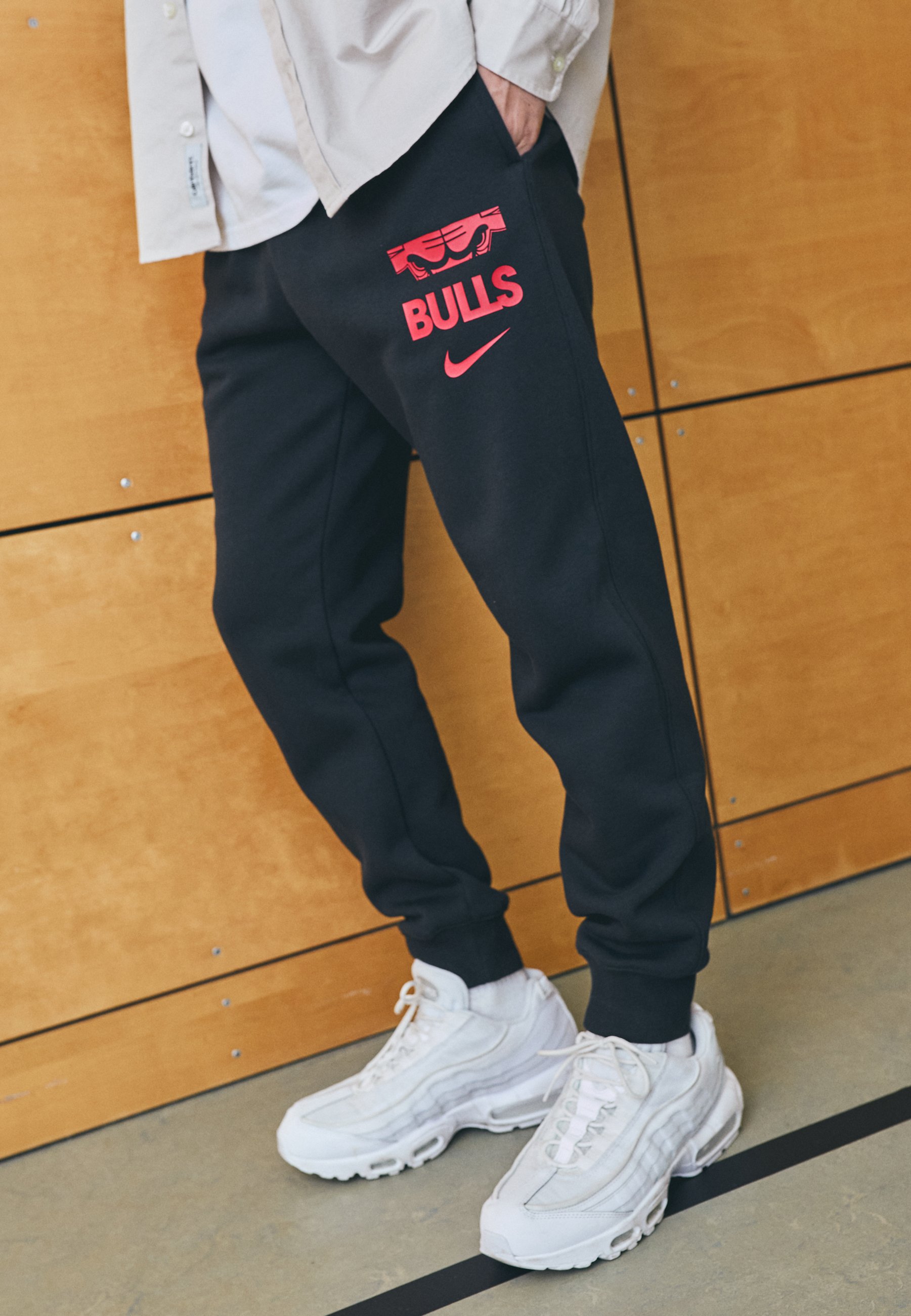nike bulls pants