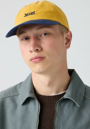 Levi's®, ROCKRIDGE DAD CAP EDEN - Gorra - mottled yellow