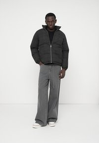 Jack & Jones JORGRAND PUFFER JACKET - Téli dzseki - black