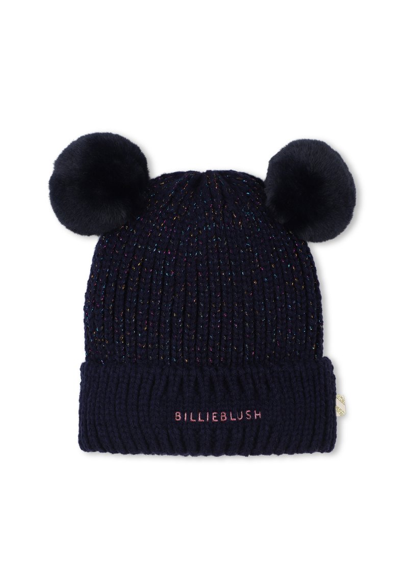 Ναυτικό πλεκτό σκουφάκι με δύο ψεύτικες γούνες, που διαθέτει πολύχρωμες μεταλλικές κλωστές και μια ριμπέ κουβέρτα με το "BILLIEBLUSH" κεντημένο σε ροζ.