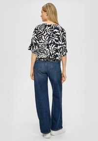 s.Oliver MIT GESMOKTEM BUND - Blouse - navy