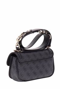 Borsa in tessuto nero con un motivo floreale in rilievo, rifiniture in pelle e manico a catena. Design compatto rettangolare con chiusura a patta.