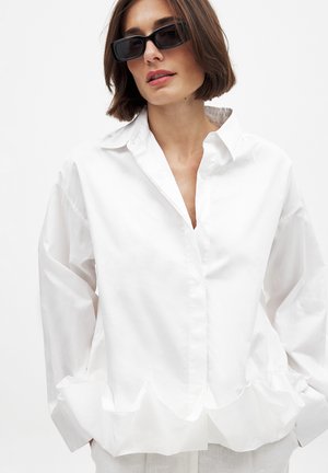 RUCHED HEM - Paitapusero - white