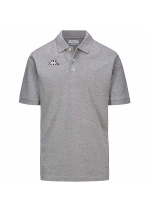 Polo grigio realizzato in cotone, dotato di colletto classico, patta con tre bottoni, maniche corte e logo ricamato sul petto.