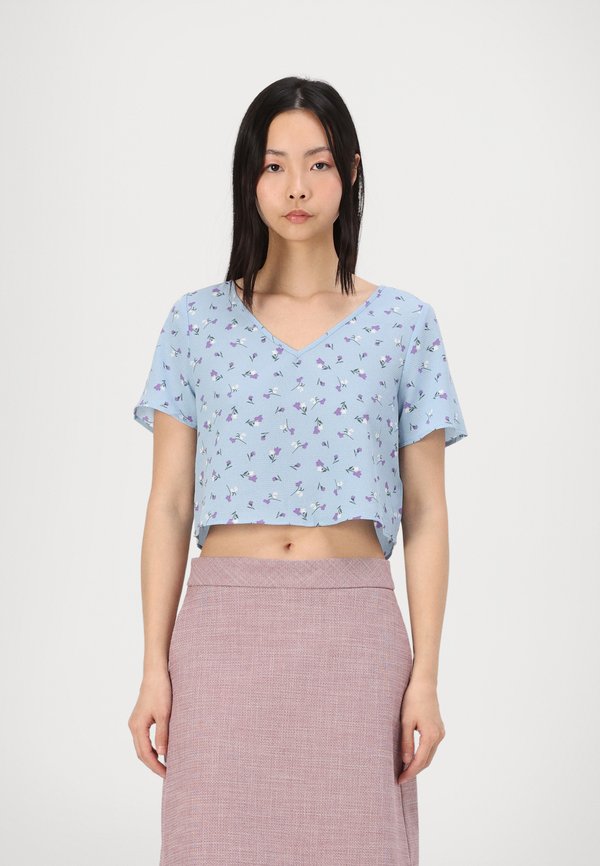 NMCLARA V NECK  - Blouse - cerulean