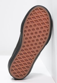 Vans OLD SKOOL - Sneakers - black