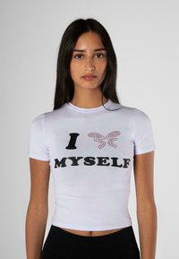 FELICIOUS - LOVE YOURSELF TEE - Nyomott mintás póló - rhinestones white Miniatűr kép 1