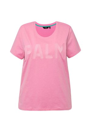 T-shirt rosa a maniche corte con stampa testurizzata bianca "PALM" sulla parte anteriore e scollatura rotonda con bordino di colore a contrasto.