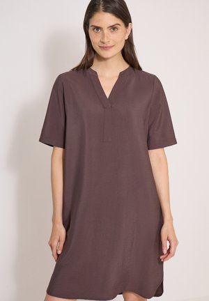 Cecil, KNIELANGES KLEID MIT SPLIT NECK - Robe de jour - brown cacao