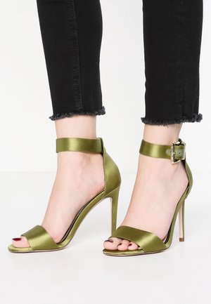 Sandály na vysokém podpatku - khaki