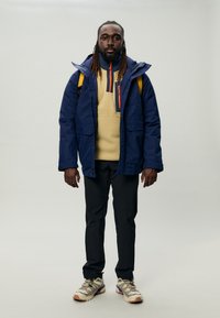 The North Face SARNEN GORE-TEX TRICLIMATE THREE IN ONE - Vandeniui atspari striukė - eagle blue