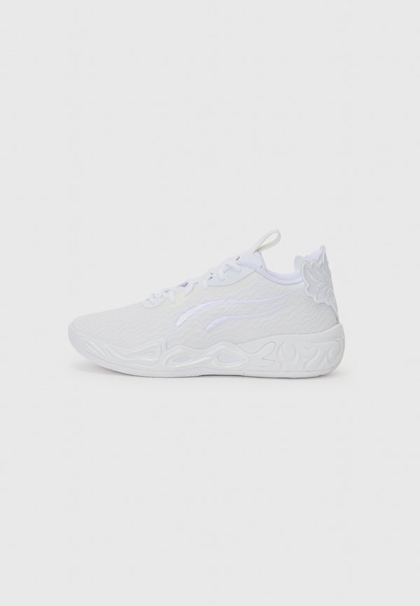 MB.04 LO ICE WHITE UNISEX - Basketball shoes