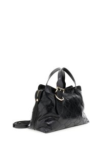 Sac à main en cuir noir avec une texture géométrique, doté de poignées supérieures, d'une bandoulière amovible, de quincaillerie dorée et d'une poche zippée.