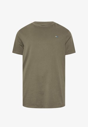 Prosty oliwkowo-zielony T-shirt z krótkim rękawem i okrągłym dekoltem, z małym niebiesko-białym logo po lewej stronie klatki piersiowej.