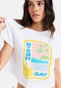 Unselected, bright white