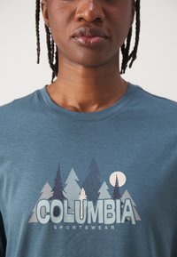 Columbia RUBY SPRINGS™ GRAPHIC TEE - Top dugih rukava - everblue