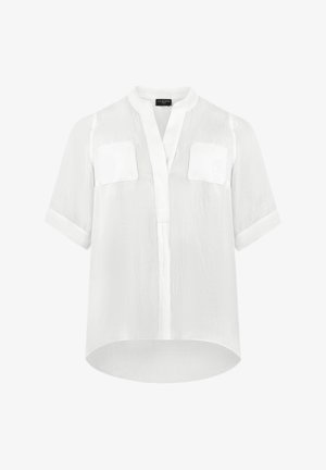 Blouse blanche à manches courtes avec deux poches sur la poitrine, col en V et ourlet légèrement arrondi.