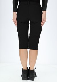 Swedemount GLITTERTIND 3/4 W - Shorts - black/black