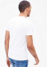 s.Oliver 2 PACK - Undershirt - white