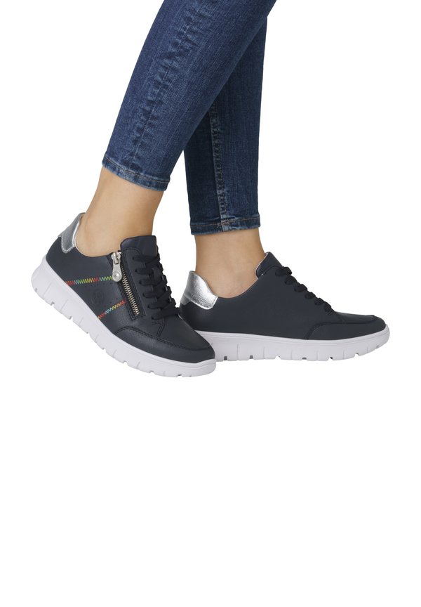 SNEAKER LOW - Sneaker low - blau