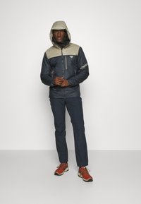 Dynafit RADICAL HOOD  - Outdoorová bunda - blueberry/rock khaki