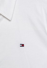 Tommy Hilfiger FLAG SHIRT - Hemd - white