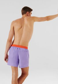 KARL LAGERFELD COLOURBLOCK - Plaukimo šortai - bougainvillea purple