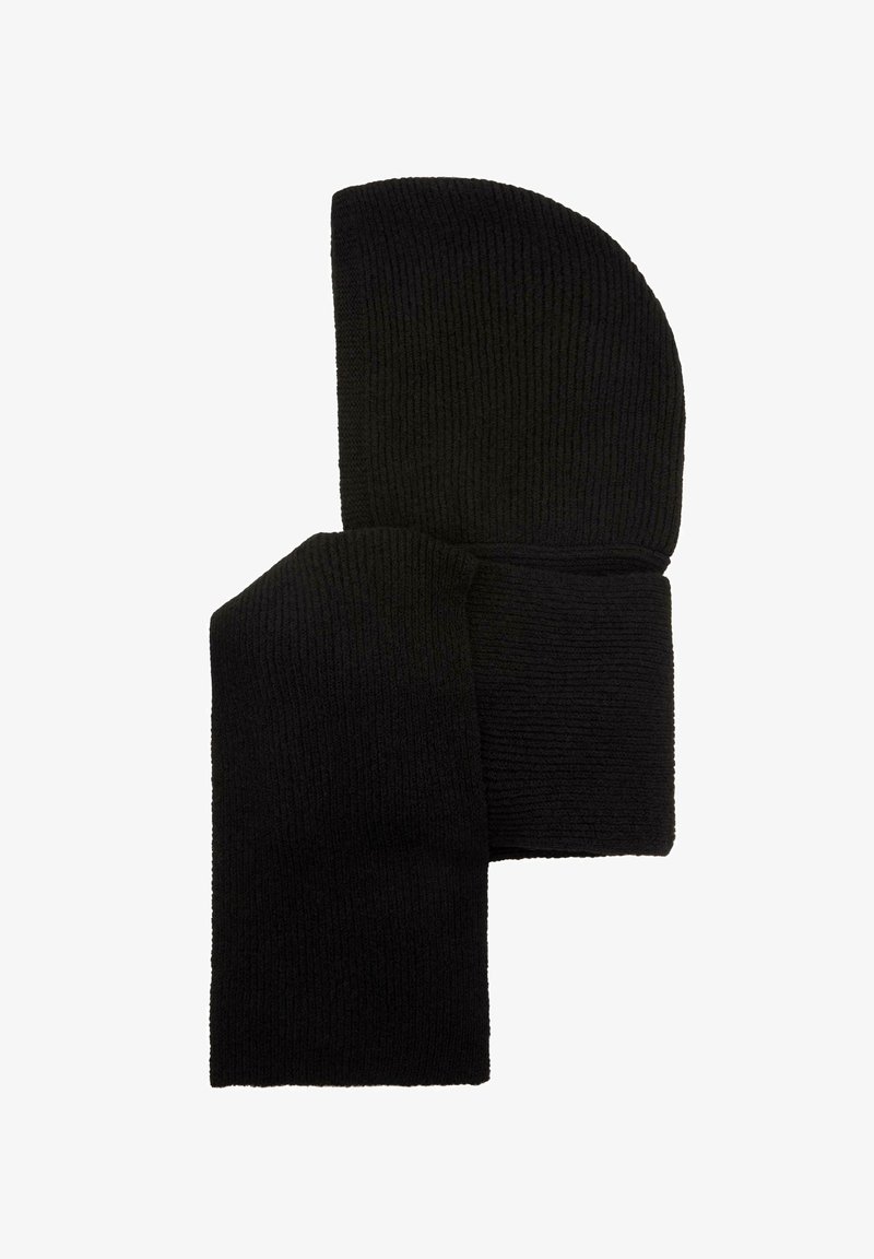 Set di berretto e sciarpa lavorati a maglia neri, con texture a costine e una finitura morbida. Il berretto ha una parte superiore arrotondata e la sciarpa è rettangolare.