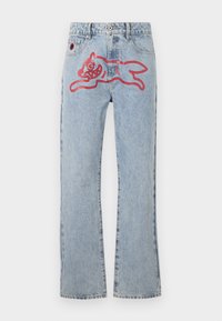 Unselected, light wash blue